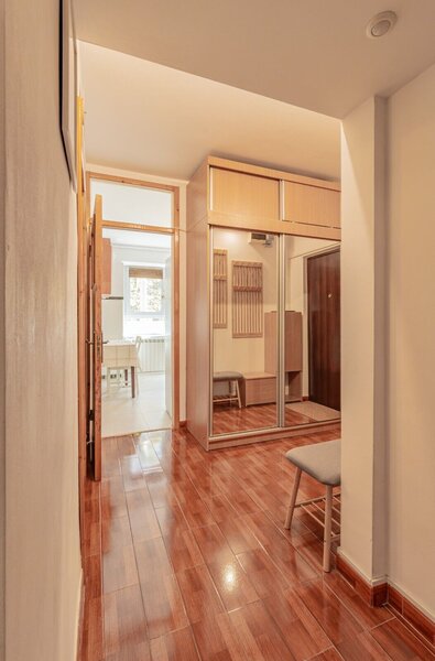 Berceni, Piata Sudului, apartament cu 3 camere de inchiriat.